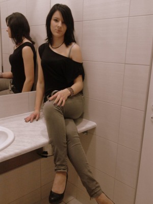 Monia777