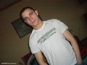 Niesamowity1990