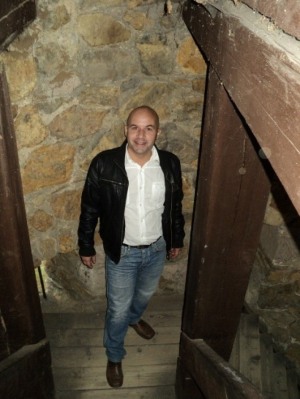 Sebastian M.